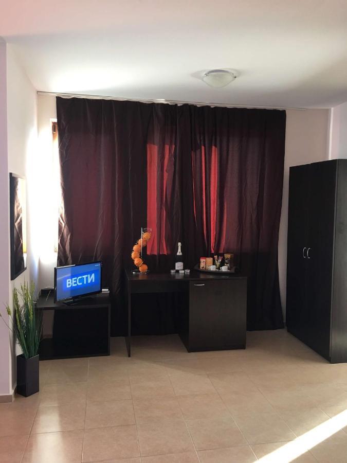 Studios Europa Street Поморие Экстерьер фото