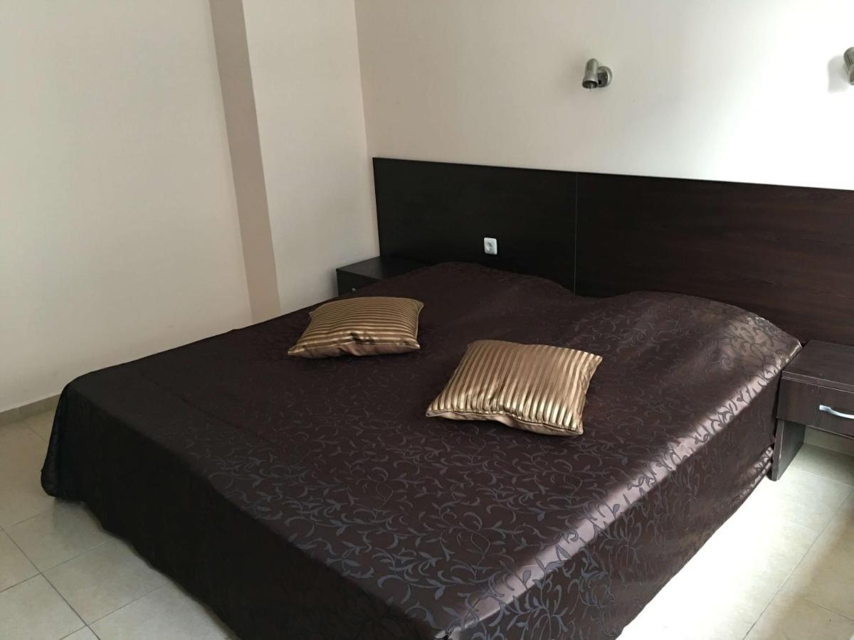 Studios Europa Street Поморие Экстерьер фото