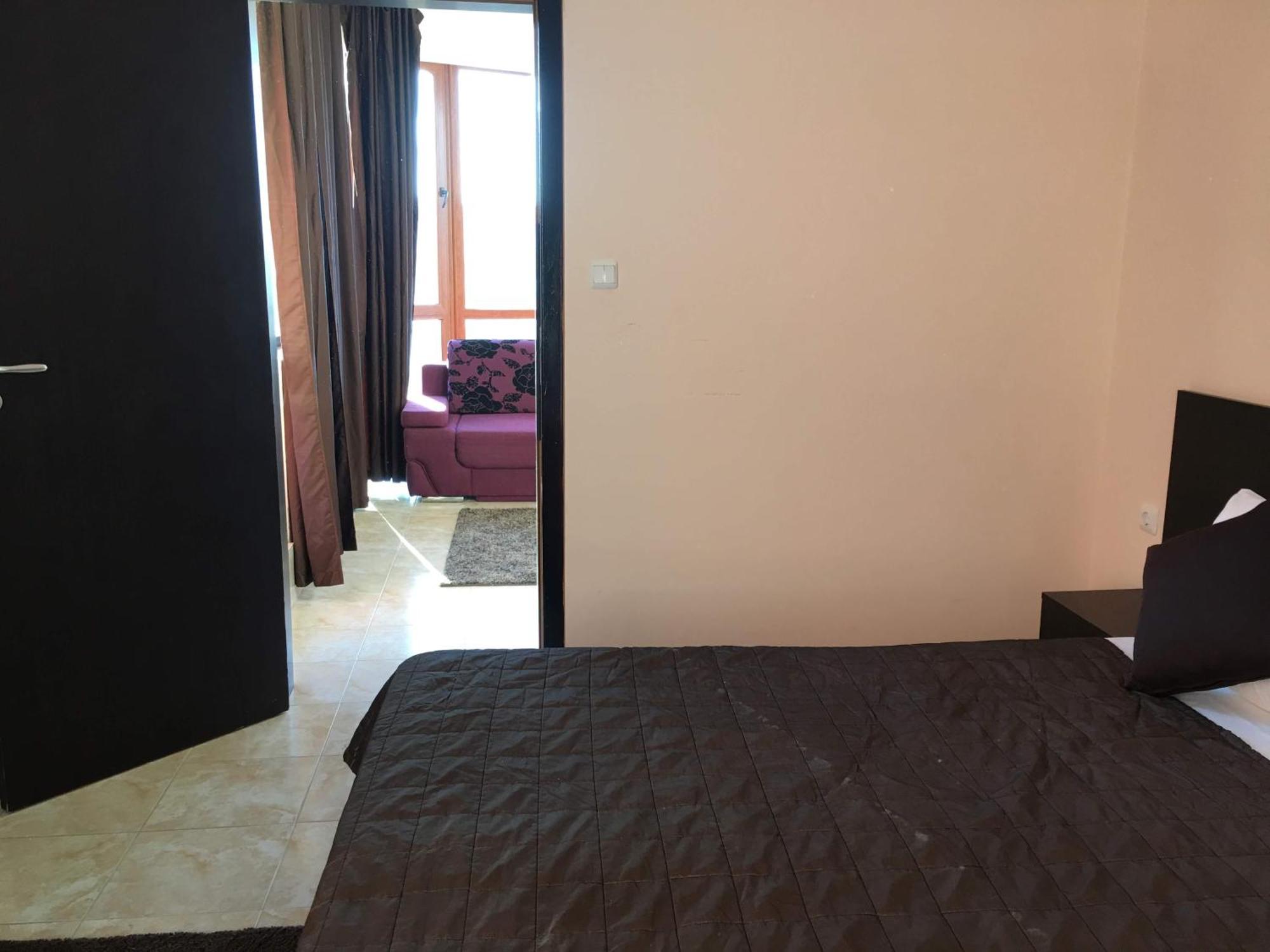 Studios Europa Street Поморие Экстерьер фото