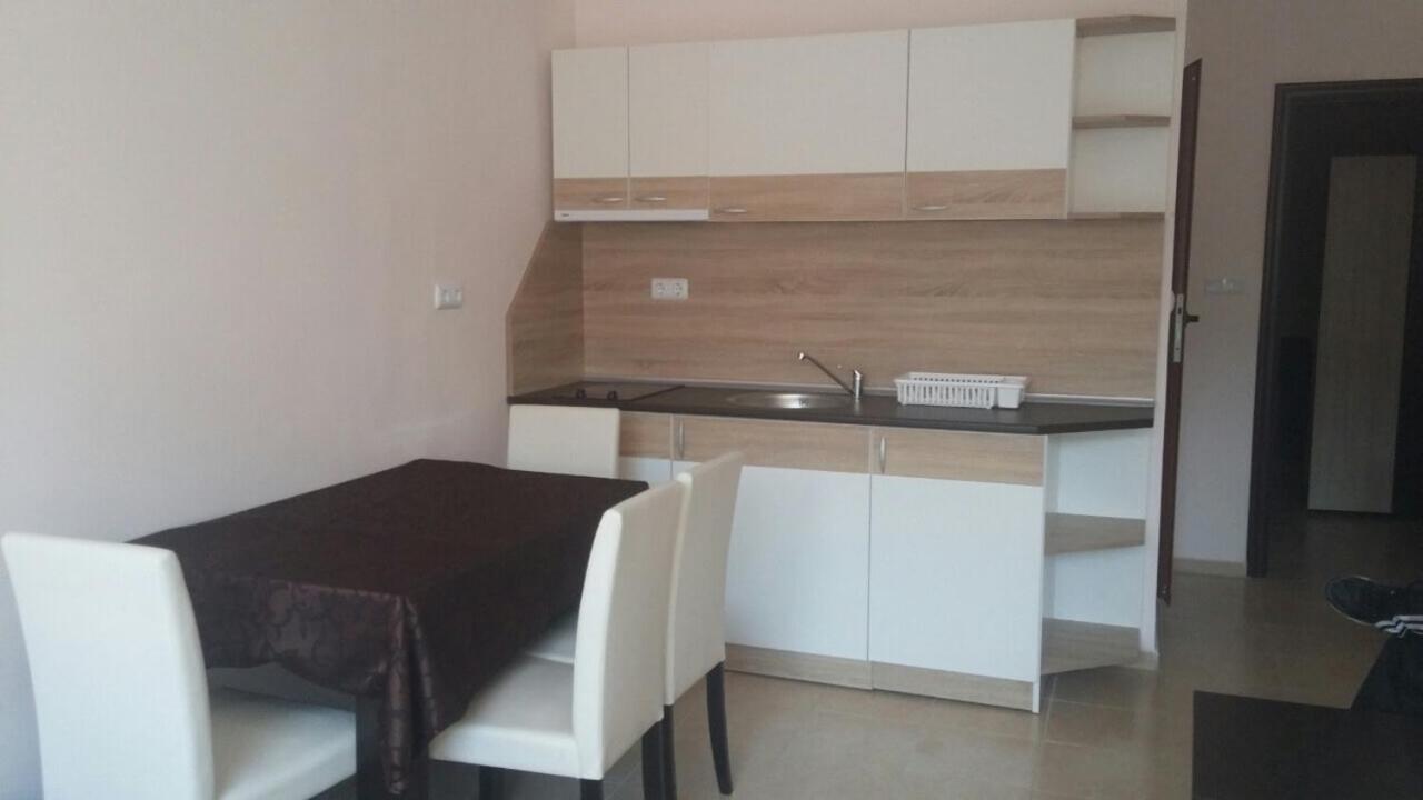 Studios Europa Street Поморие Экстерьер фото